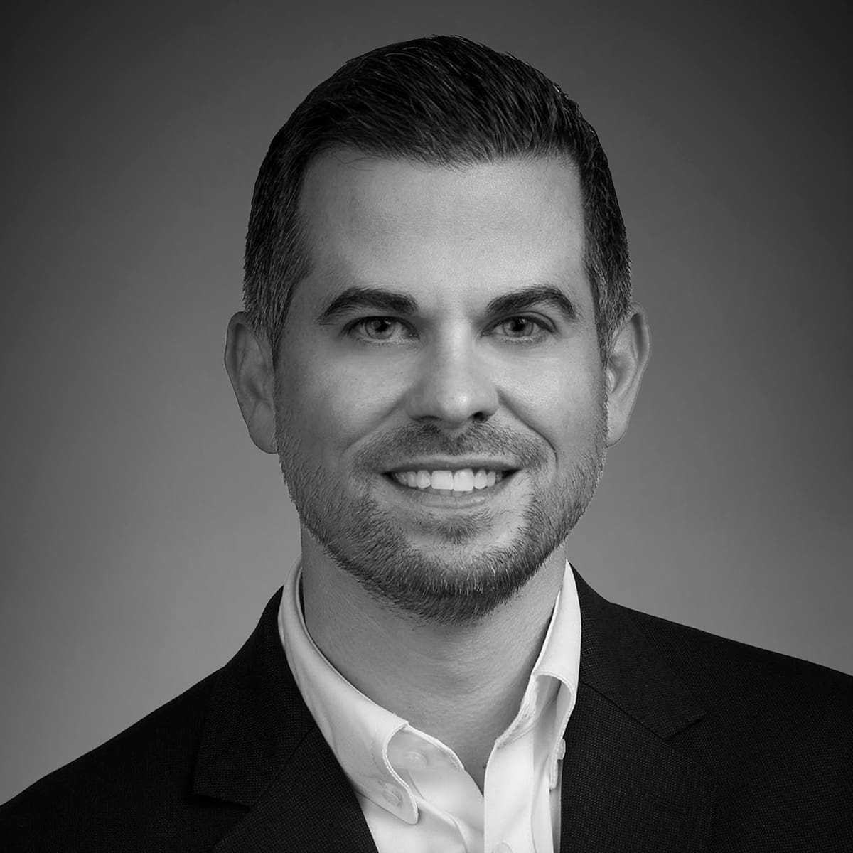 Team 5 Tom Clark Vice President, Specialty Finance, Revere Capital Dallas/Fort Worth